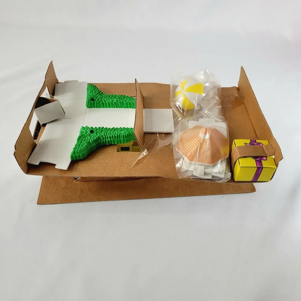 Vintage Galoob My Pretty Dollhouse Gazebo Patio Outdoor Furniture 1994 Open Box